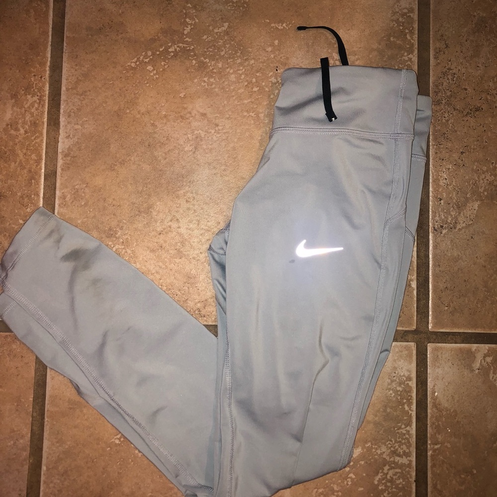 Nike Leggings - Picture 2 of 6